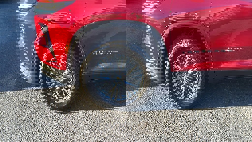 New 2026 Chevrolet Traverse LT image 9