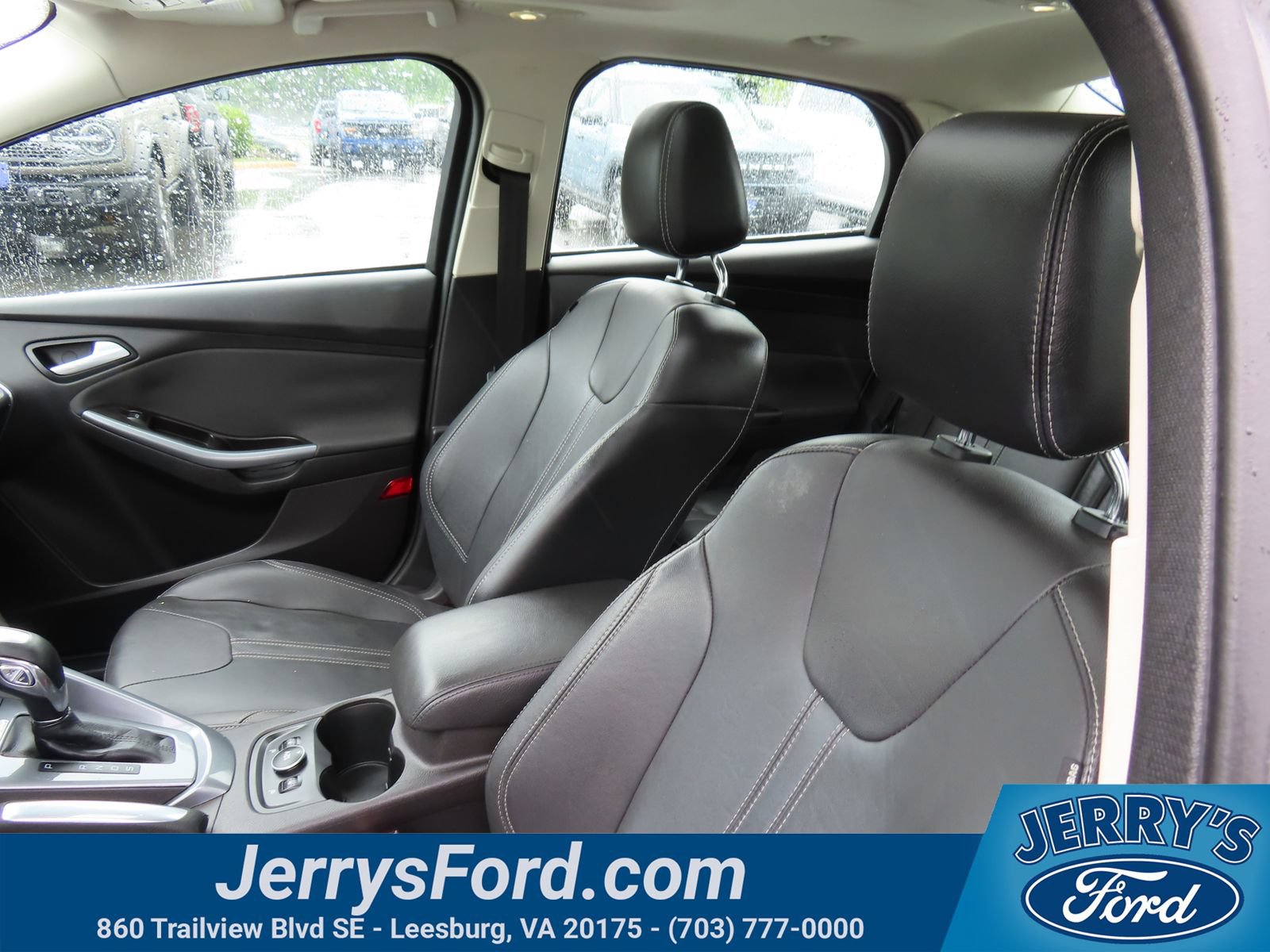Used 2012 Ford Focus Titanium FWD image 29