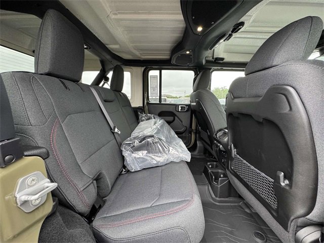 New 2025 Jeep Wrangler Unlimited Rubicon image 15