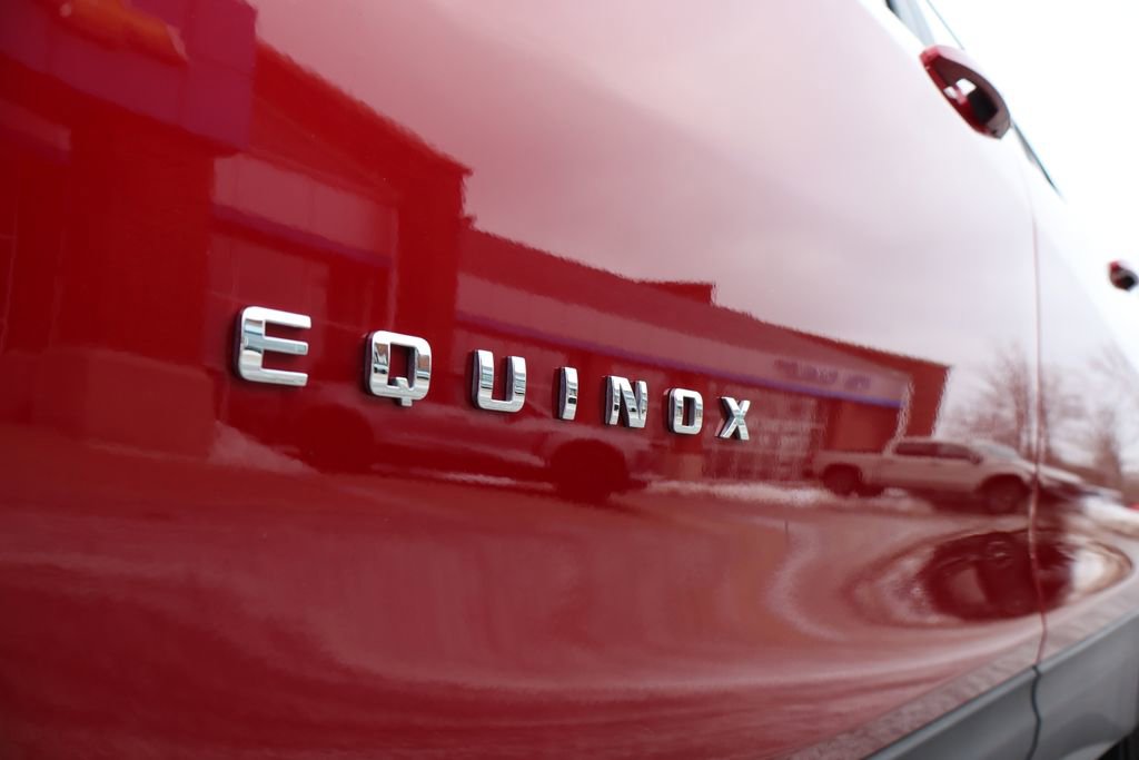 Used 2024 Chevrolet Equinox LT w/ LPO, Floor Liner Package image 6