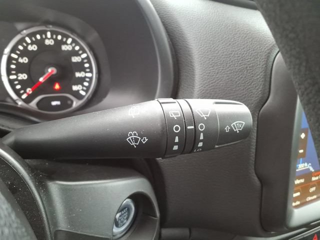 Certified 2023 Jeep Renegade Latitude AWD/4WD image 21