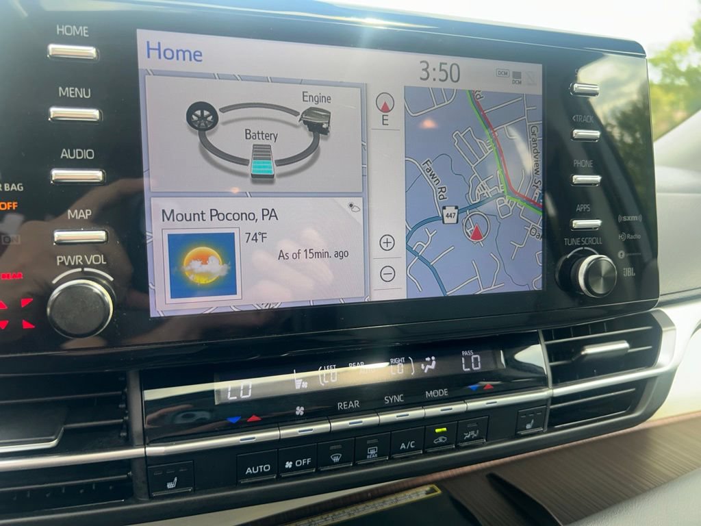 Certified 2022 Toyota Sienna XLE w/ XLE Plus Package FWD image 18