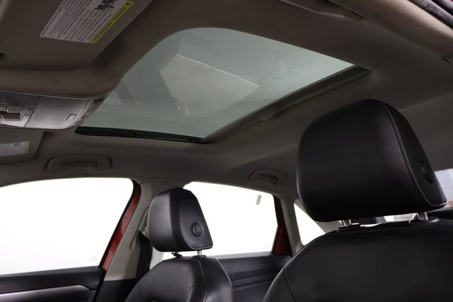 Used 2023 Volkswagen Jetta SE w/ Panoramic Sunroof Package FWD image 24