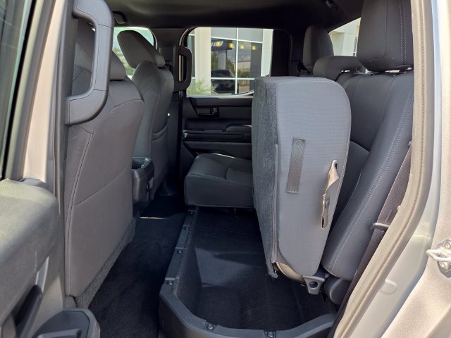 Used 2025 Toyota Tacoma SR5 AWD/4WD image 16