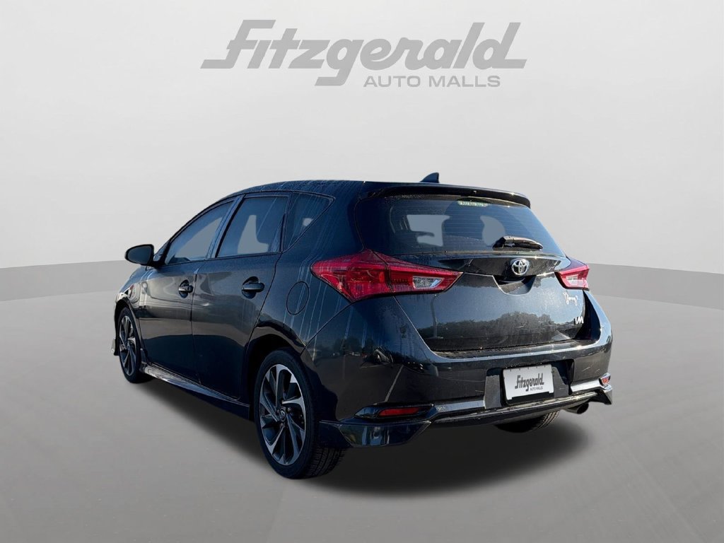 Used 2017 Toyota Corolla iM FWD image 9