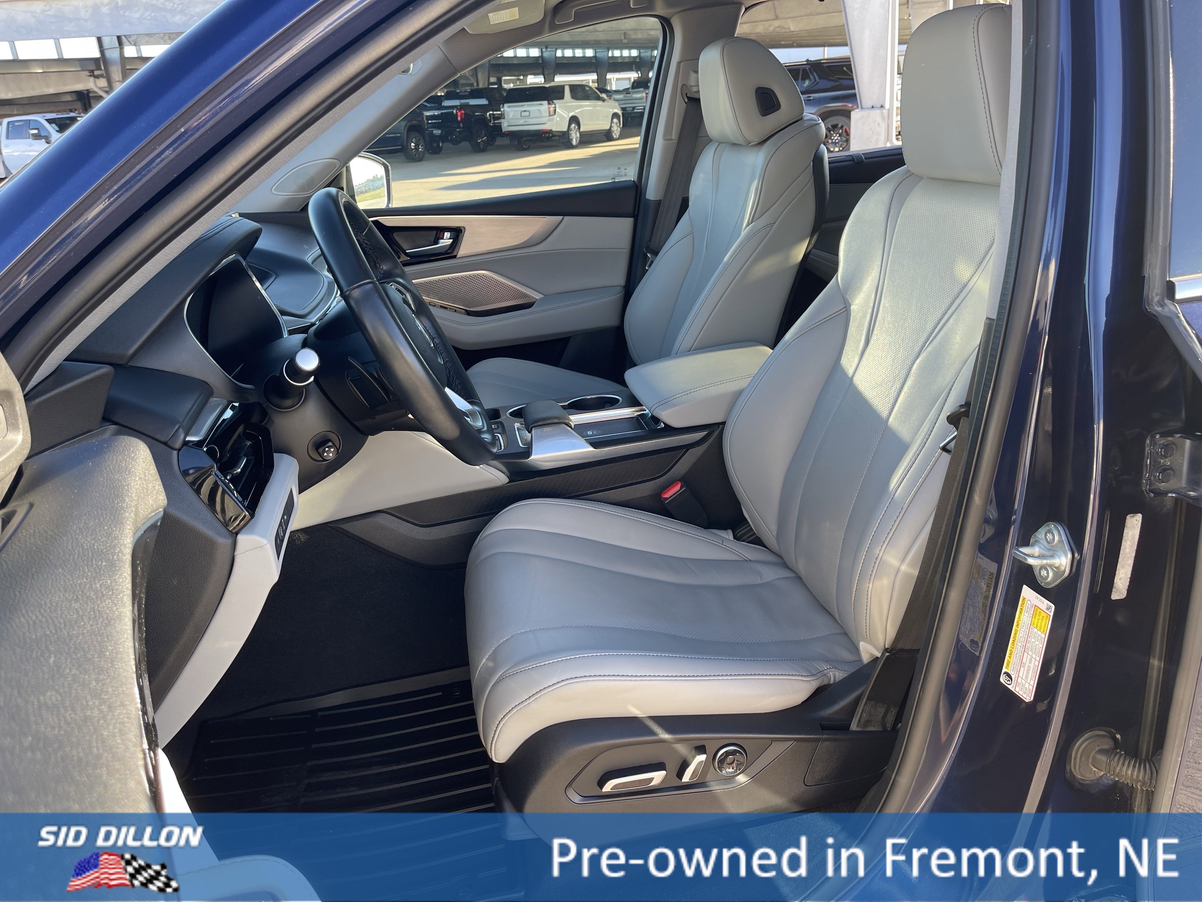 Used 2022 Acura MDX SH-AWD w/ Technology Package image 8