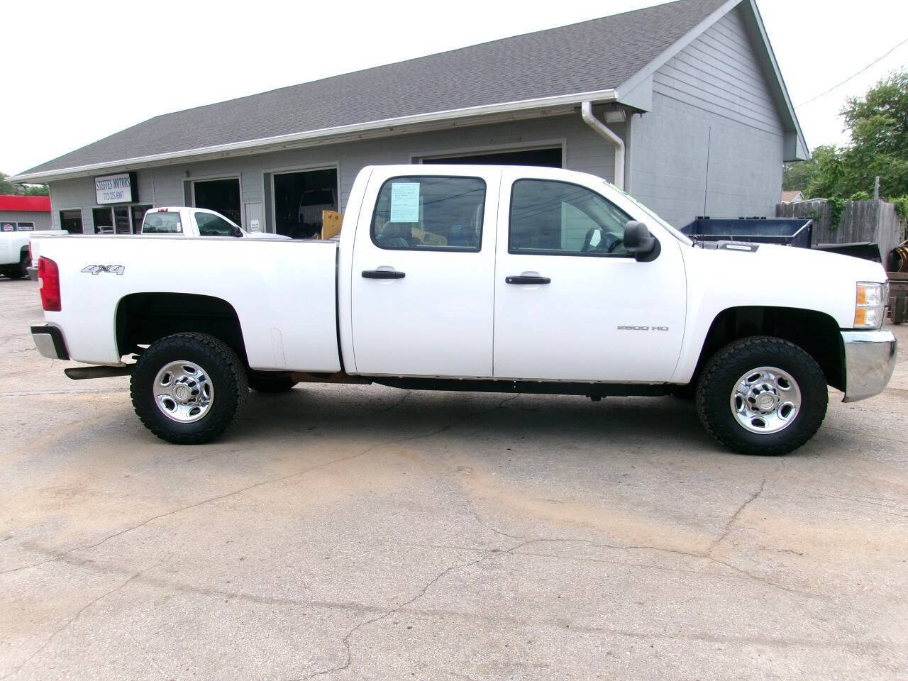 Used 2010 Chevrolet Silverado 2500 W/T AWD/4WD image 6