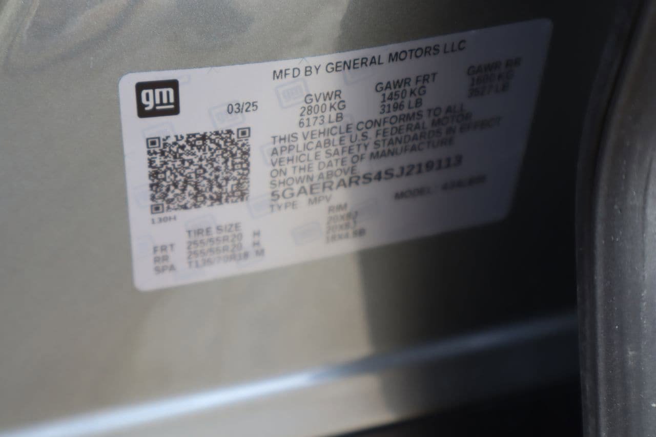 Used 2025 Buick Enclave Preferred FWD image 30