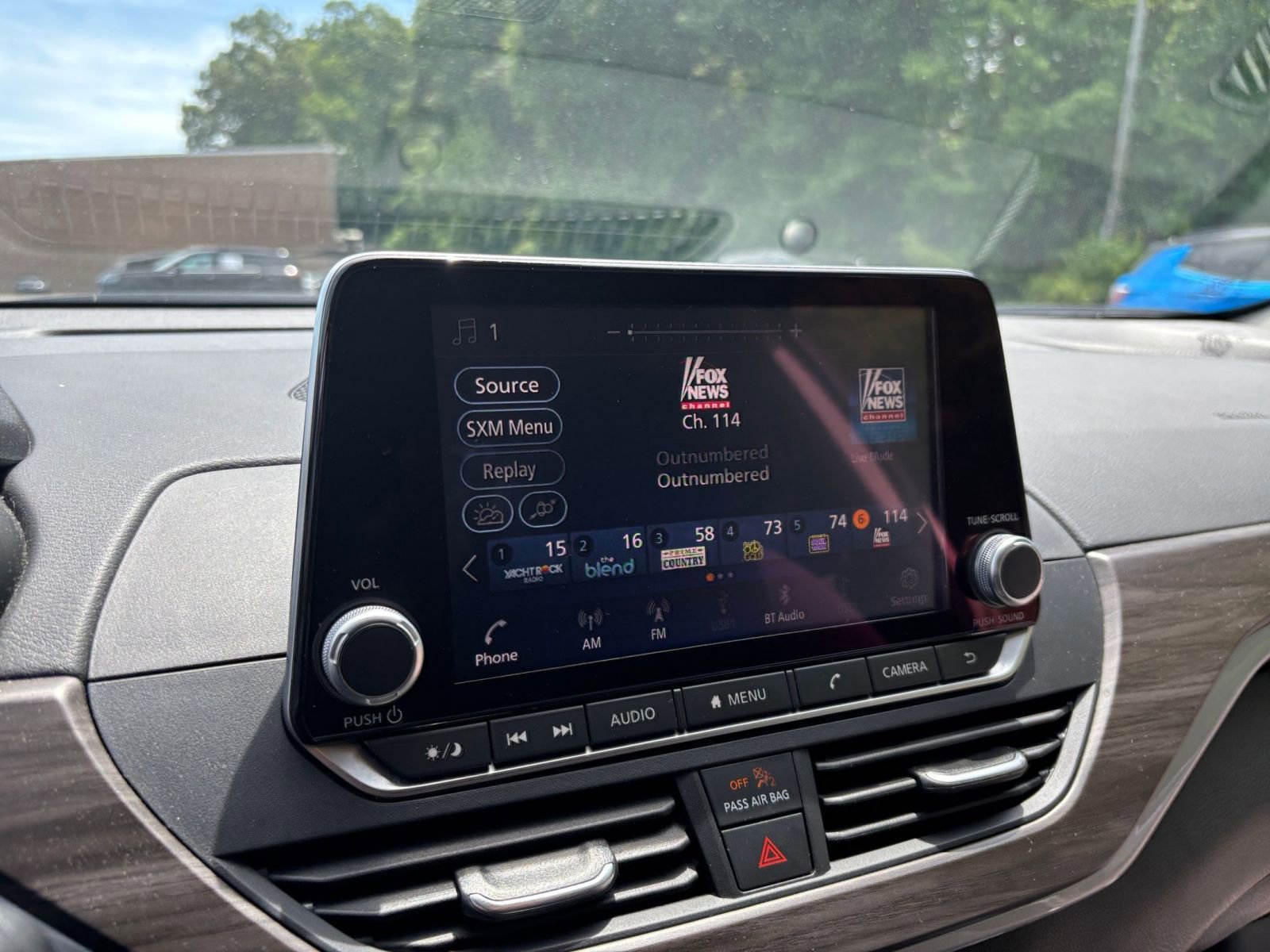 Used 2025 Nissan Altima 2.5 SV FWD image 20