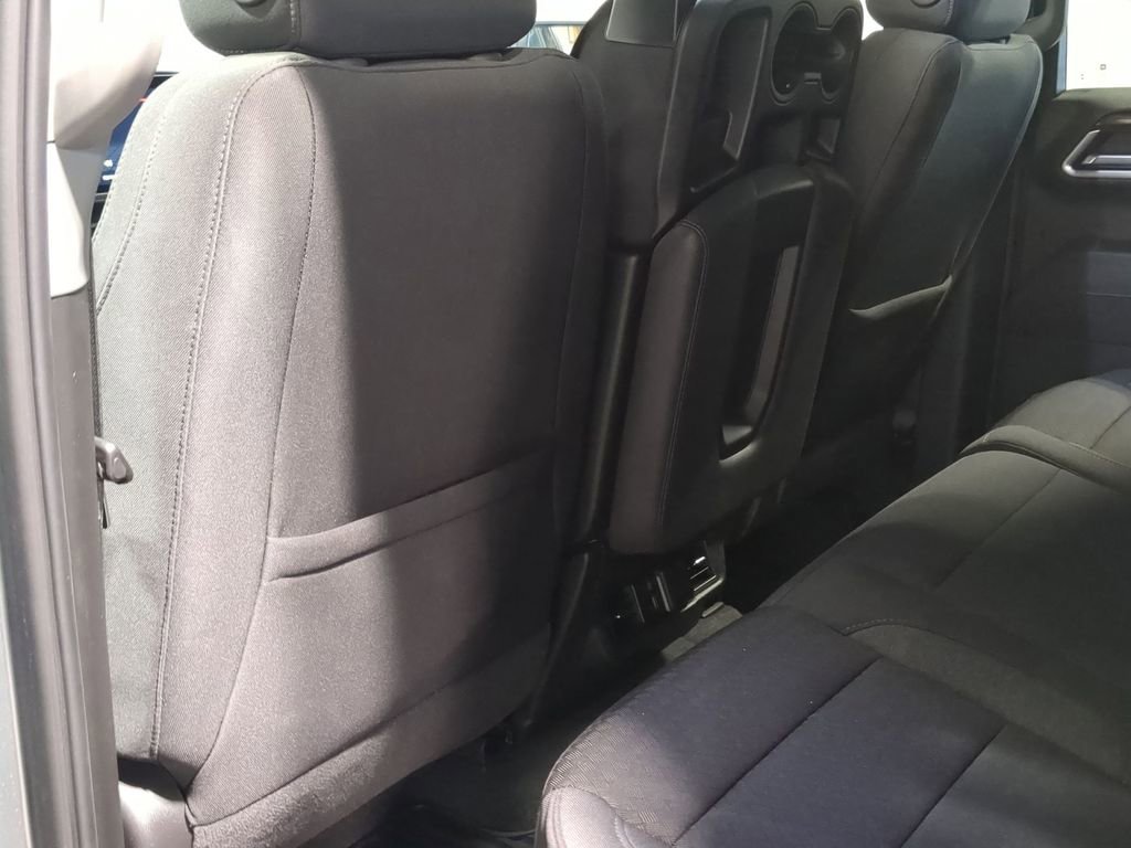 Used 2025 GMC Sierra 1500 Elevation image 25