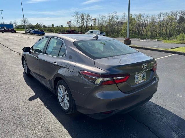 Used 2024 Toyota Camry LE FWD image 5