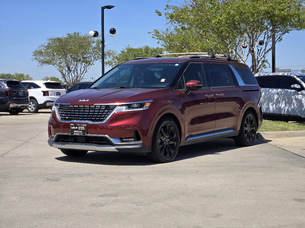 Certified 2022 Kia Carnival SX image 2