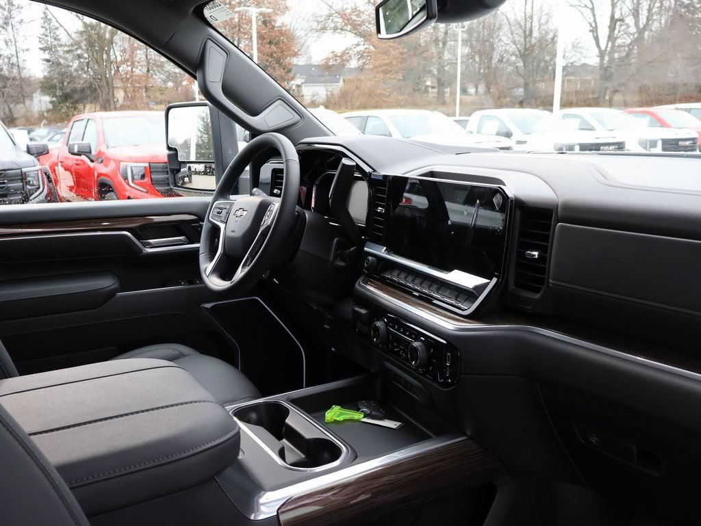 New 2026 Chevrolet Silverado 3500 LT w/ Trail Boss Package AWD/4WD image 45