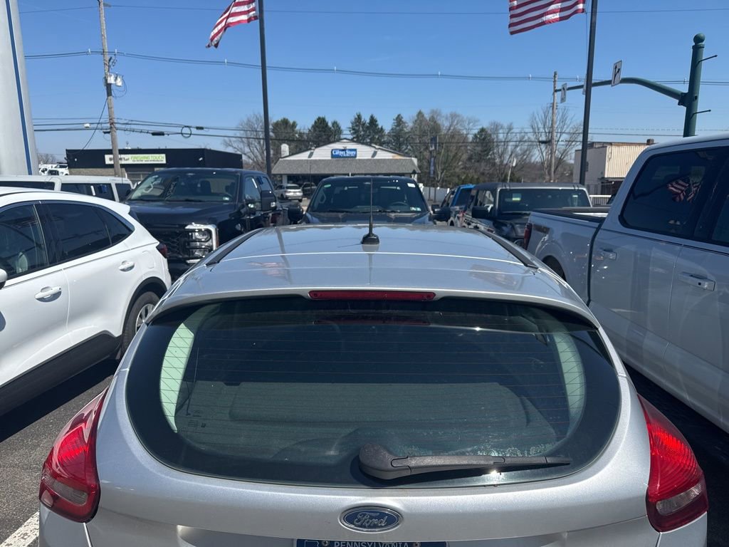 Used 2016 Ford Focus SE w/ Equipment Group 201A image 8