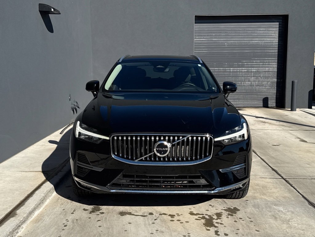 Used 2023 Volvo XC60 B5 Plus image 9