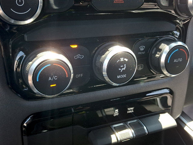 Used 2022 RAM 1500 Big Horn AWD/4WD image 16