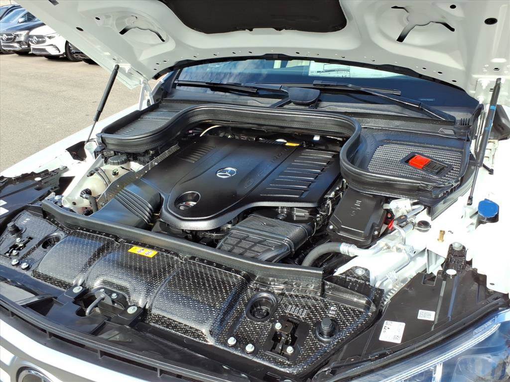 Certified 2025 Mercedes-Benz GLS 450 4MATIC image 9