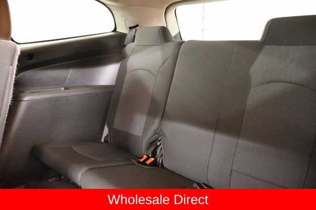 Used 2015 Chevrolet Traverse LT AWD/4WD image 28