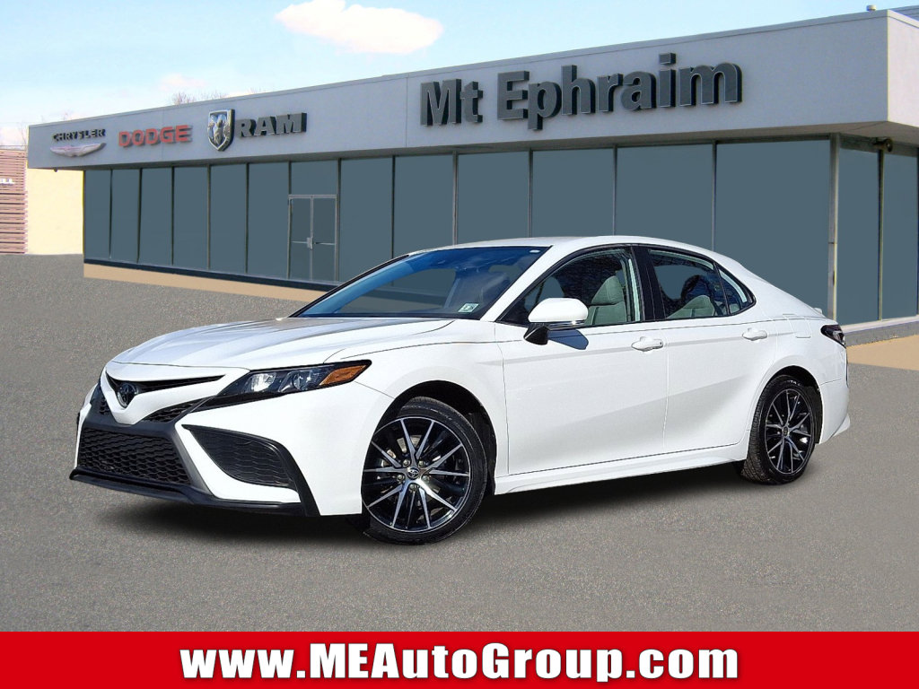 Used 2023 Toyota Camry SE