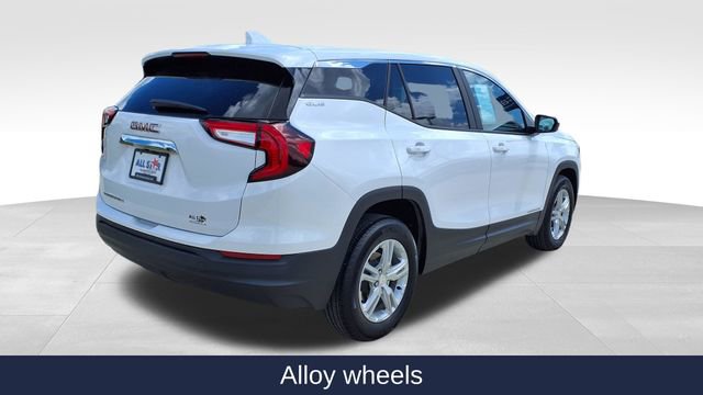 Used 2023 GMC Terrain SLE image 9