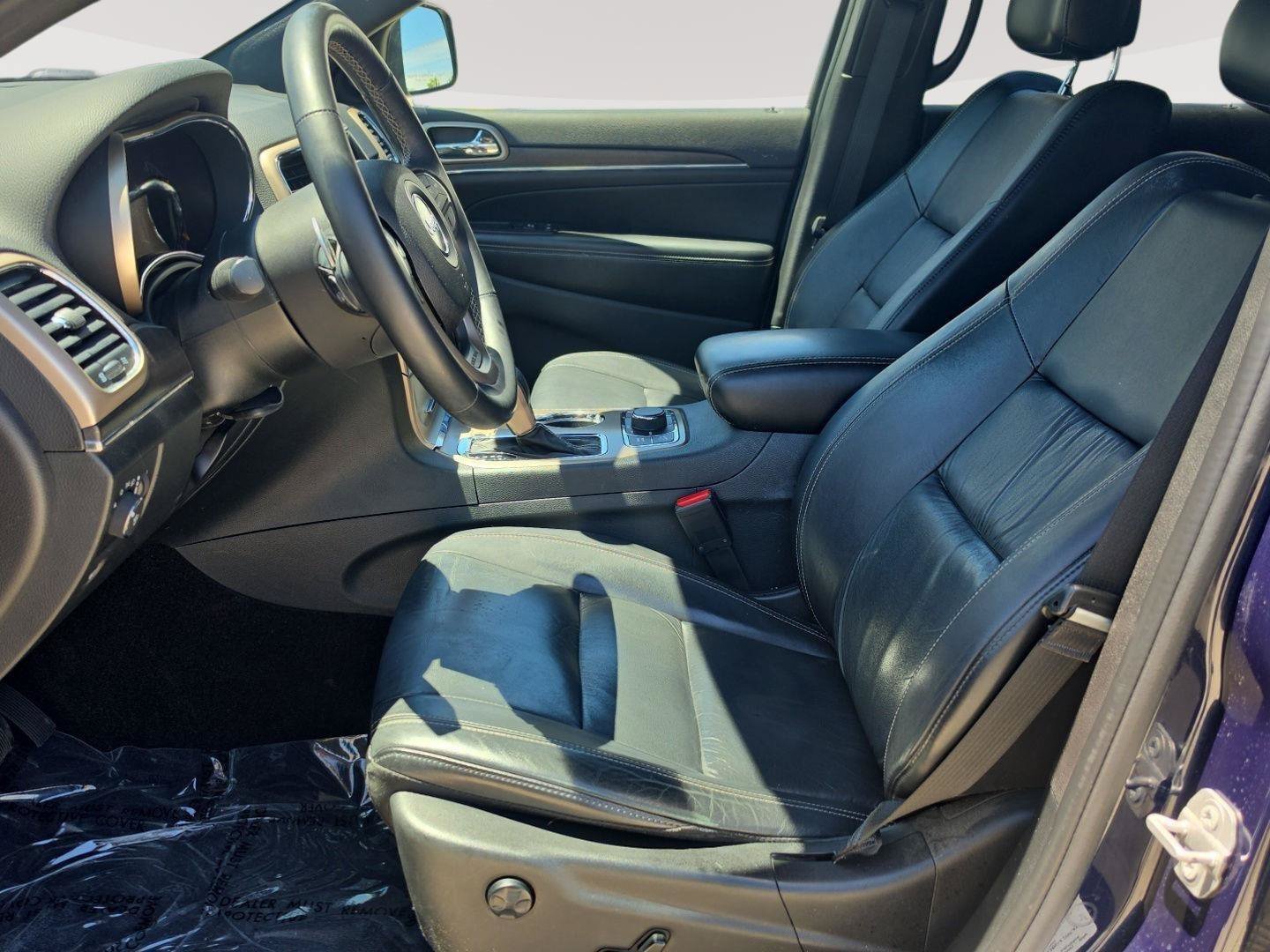 Used 2016 Jeep Grand Cherokee Limited AWD/4WD image 3