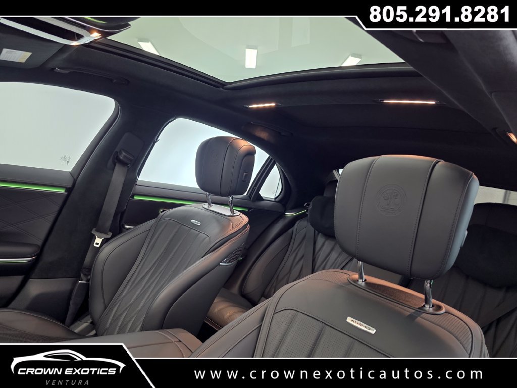 Used 2024 Mercedes-Benz S 63 AMG S w/ Carbon Fiber Exterior Package image 26