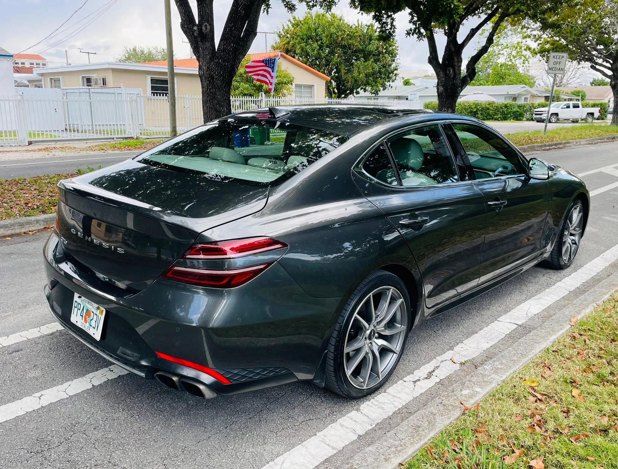 Used 2022 Genesis G70 2.0T w/ Prestige Package RWD image 5