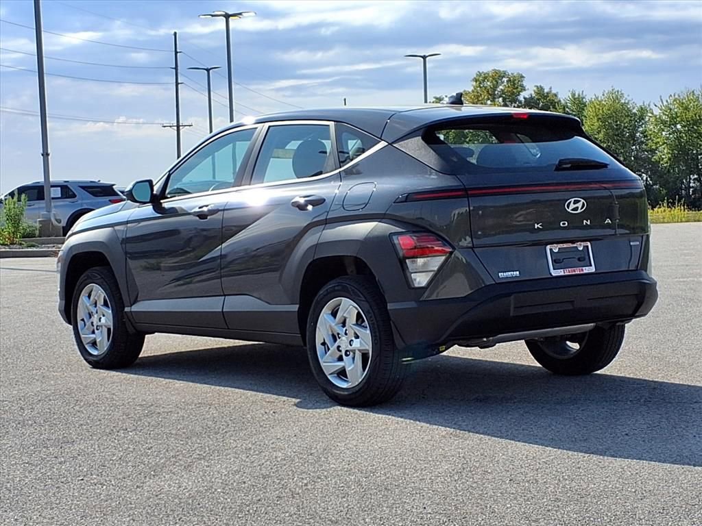 Used 2025 Hyundai Kona SE image 28