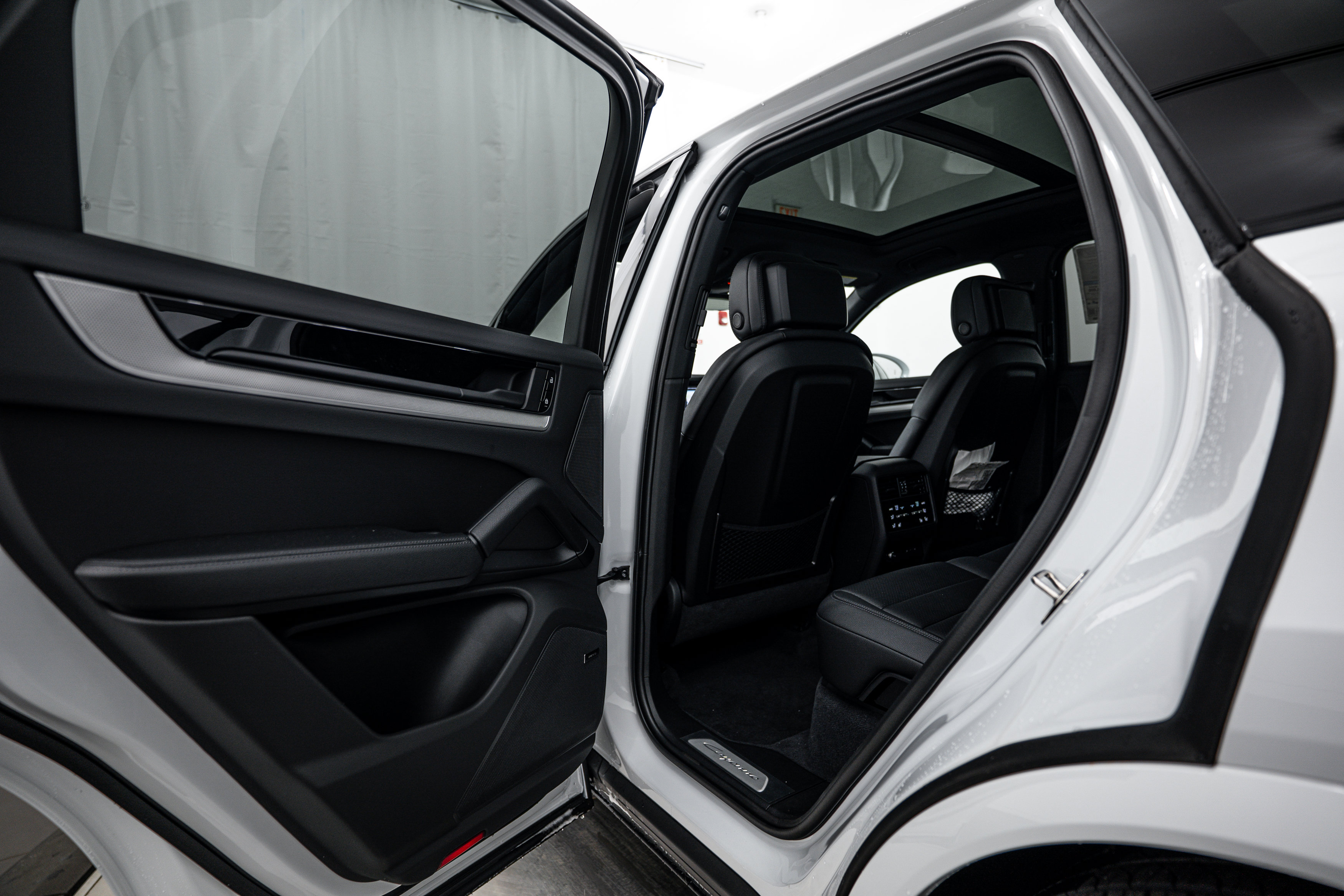 New 2026 Porsche Cayenne AWD/4WD image 22