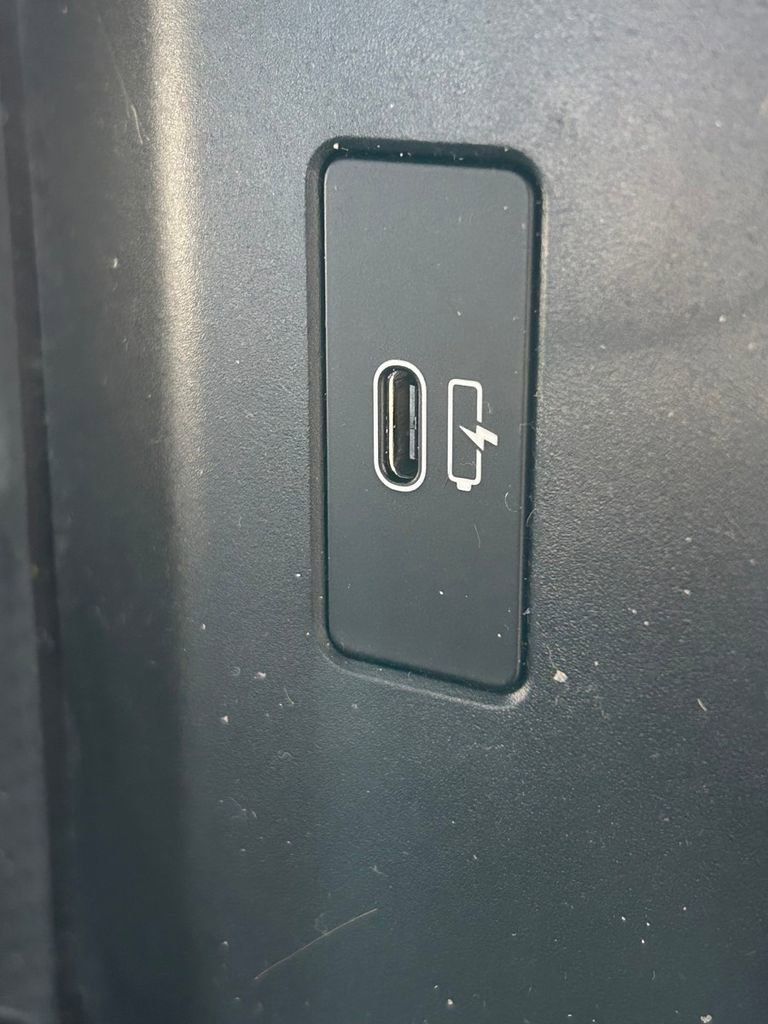 Used 2024 BMW X5 xDrive50e w/ Premium Package image 31