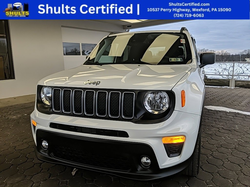 Used 2022 Jeep Renegade Latitude image 1