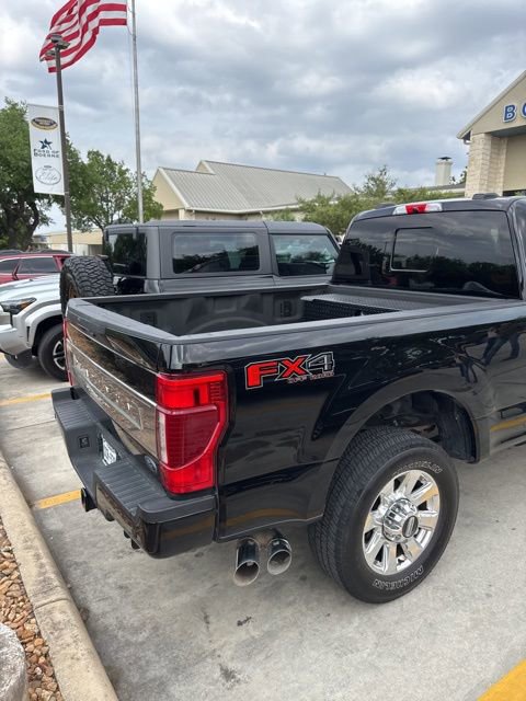 Used 2022 Ford F350 Platinum w/ FX4 Off-Road Package image 11