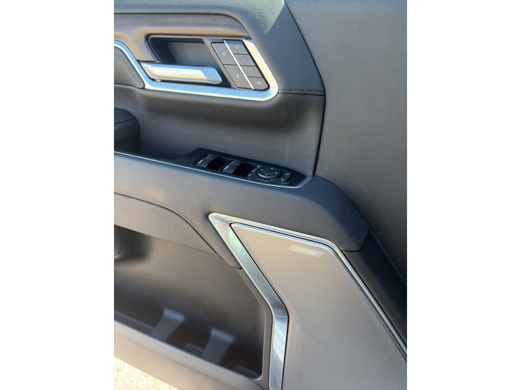Used 2026 Chevrolet Silverado 2500 High Country w/ High Country Premium Package AWD/4WD image 23