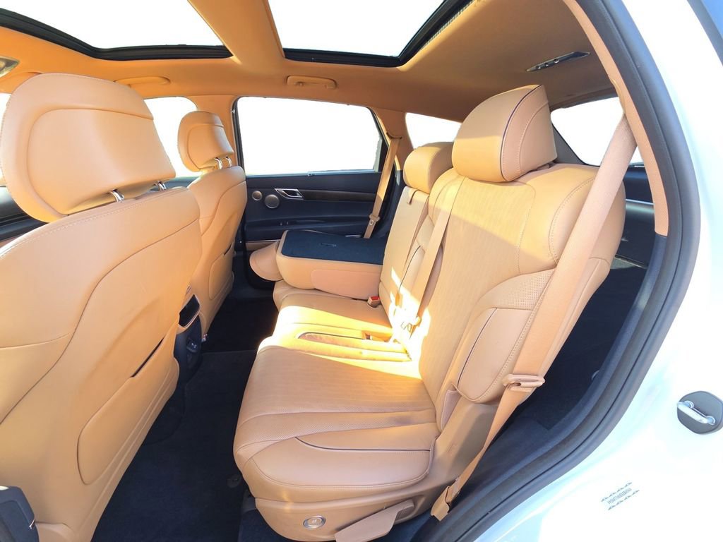 Used 2023 Genesis GV80 2.5T w/ Advanced Package image 16