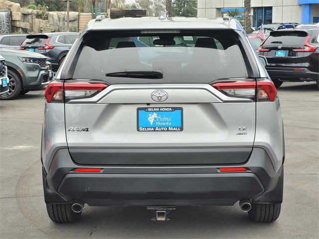 Used 2019 Toyota RAV4 LE image 6
