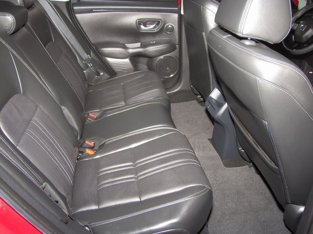 Certified 2024 Honda HR-V EX-L image 18