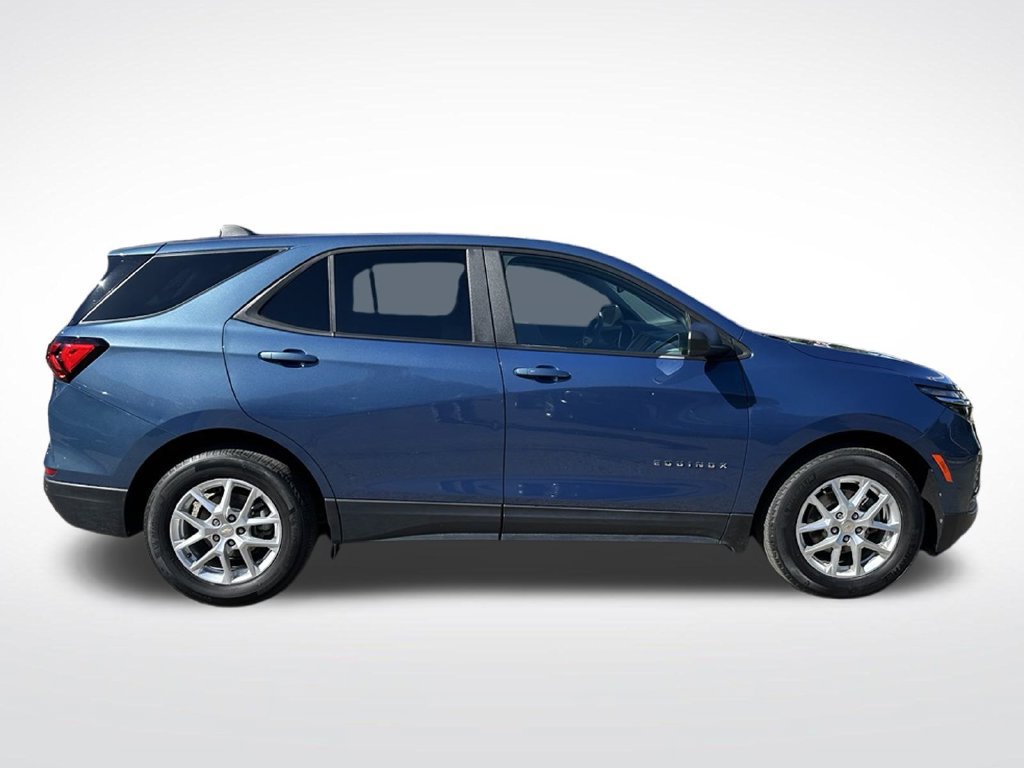 Certified 2024 Chevrolet Equinox LS w/ LS Convenience Package FWD image 7