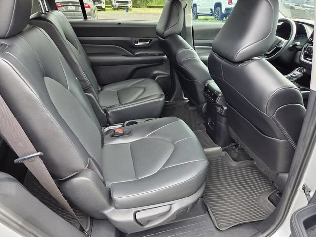 Used 2024 Toyota Grand Highlander FWD image 18