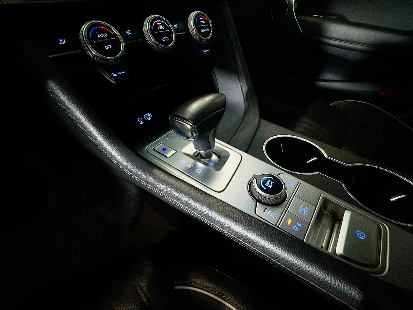 Used 2020 Genesis G70 2.0T w/ Elite Package AWD/4WD image 15