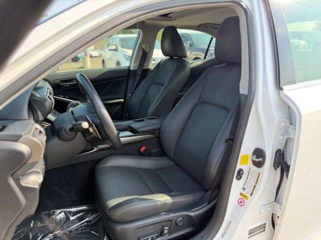 Used 2014 Lexus IS 250 AWD w/ Navigation Package image 16