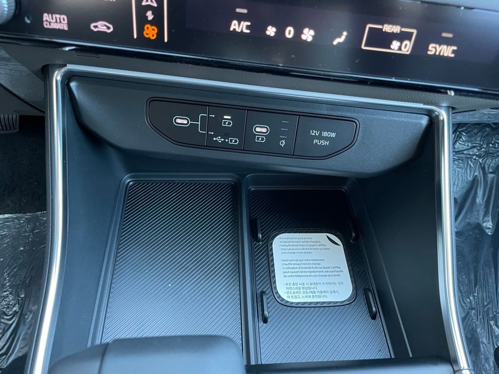 New 2026 Kia Carnival EX image 18