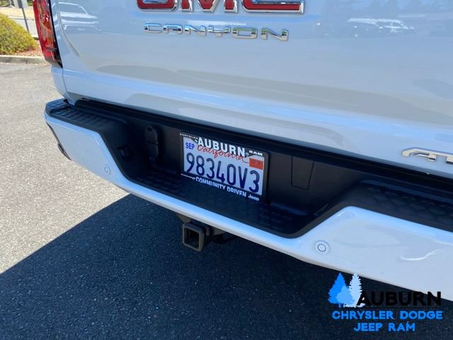 Used 2023 GMC Canyon AT4 w/ AT4 Premium Package AWD/4WD image 9