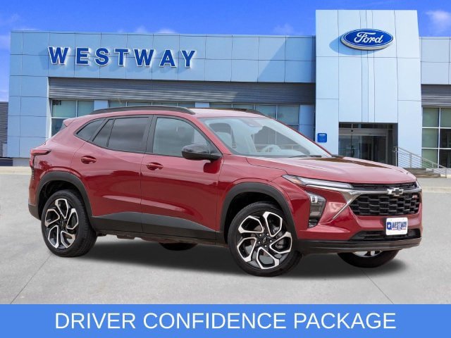 Used 2025 Chevrolet Trax RS w/ Driver Confidence Package