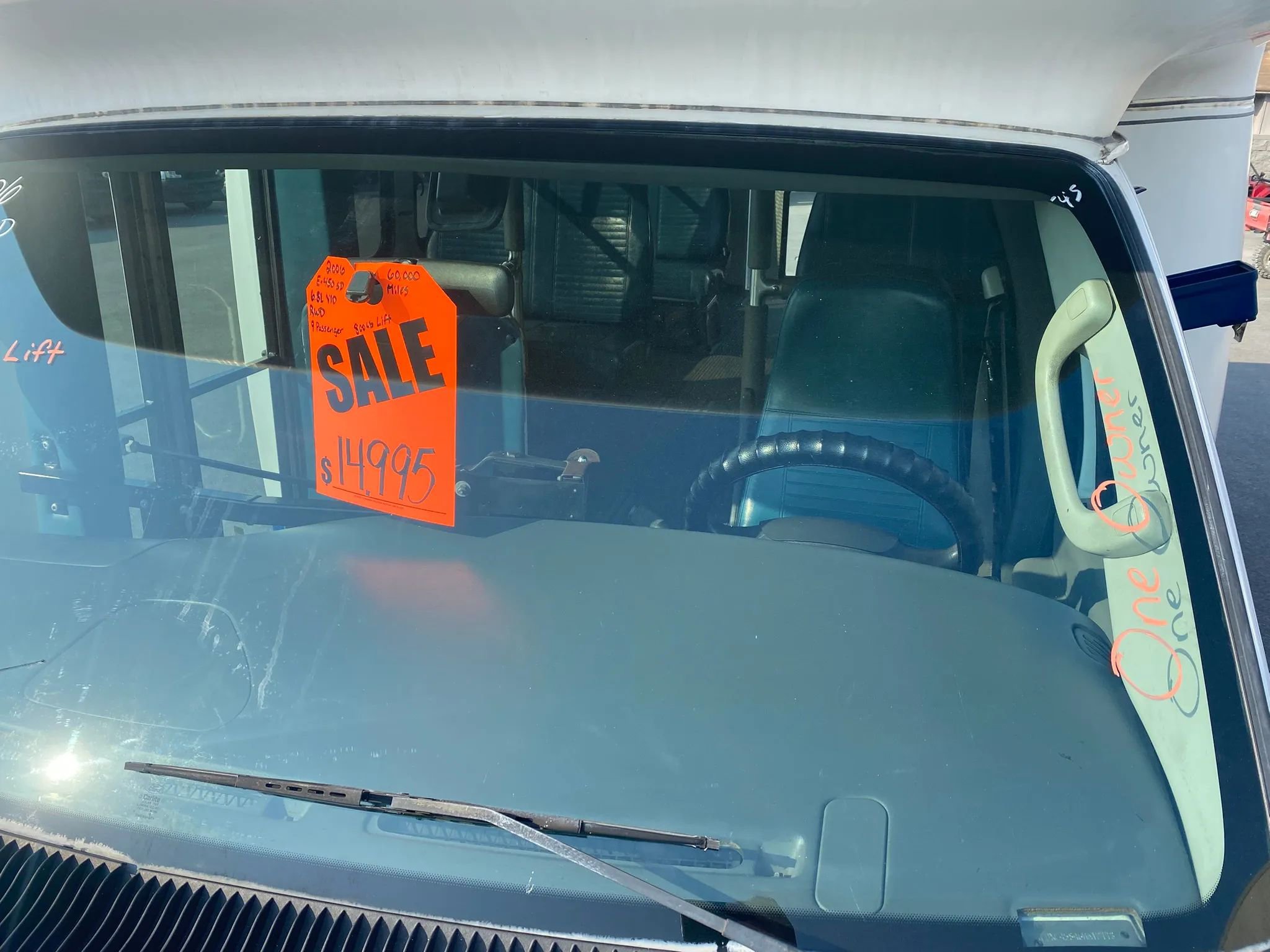 Used 2006 Ford E-450 and Econoline 450 image 3