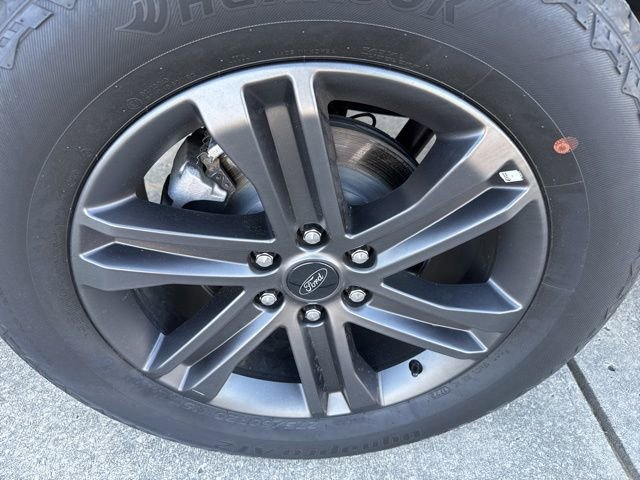 Used 2022 Ford F150 XLT w/ Equipment Group 302A High AWD/4WD image 9