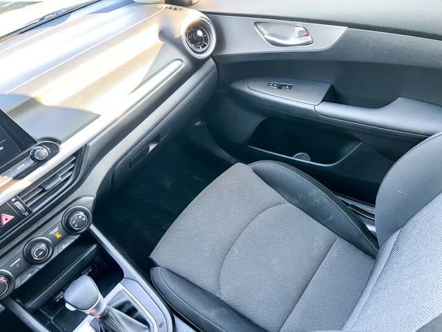 Certified 2022 Kia Forte LXS image 40