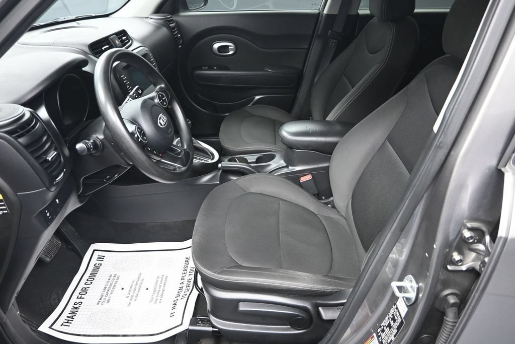 Used 2018 Kia Soul w/ Convenience Package FWD image 13