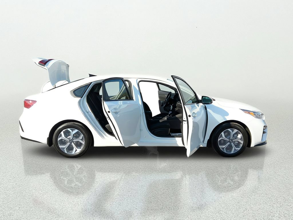 Used 2021 Kia Forte LXS FWD image 16