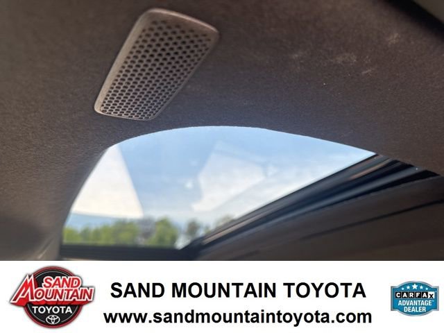 Used 2025 Toyota 4Runner Limited image 16