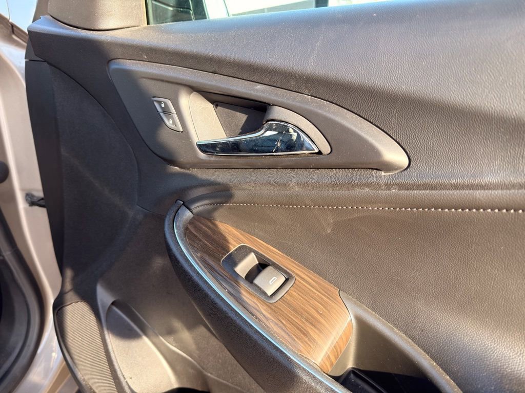 Used 2024 Chevrolet Malibu LT image 42